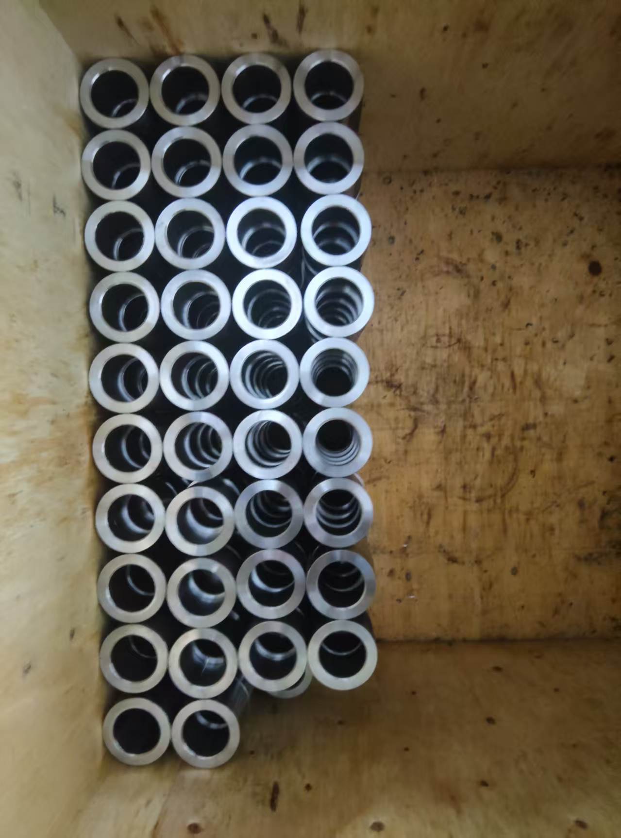 厚壁无缝钢管 / 机械衬套半成品(图1) 厚壁无缝钢管 / 机械衬套半成品(图1)